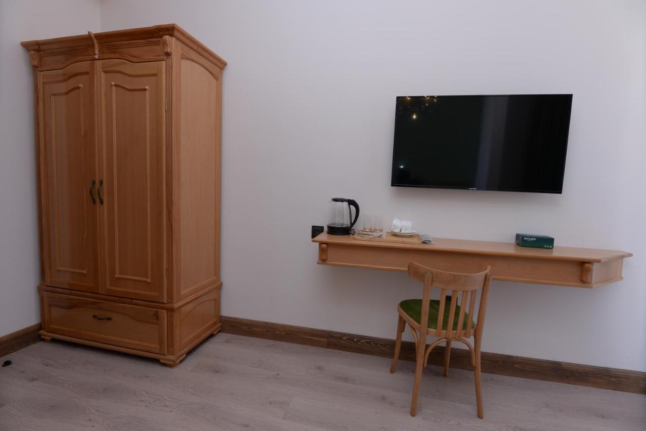Old Avenue Hotel غيومري المظهر الخارجي الصورة