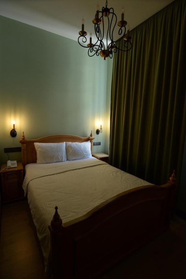 Old Avenue Hotel غيومري المظهر الخارجي الصورة