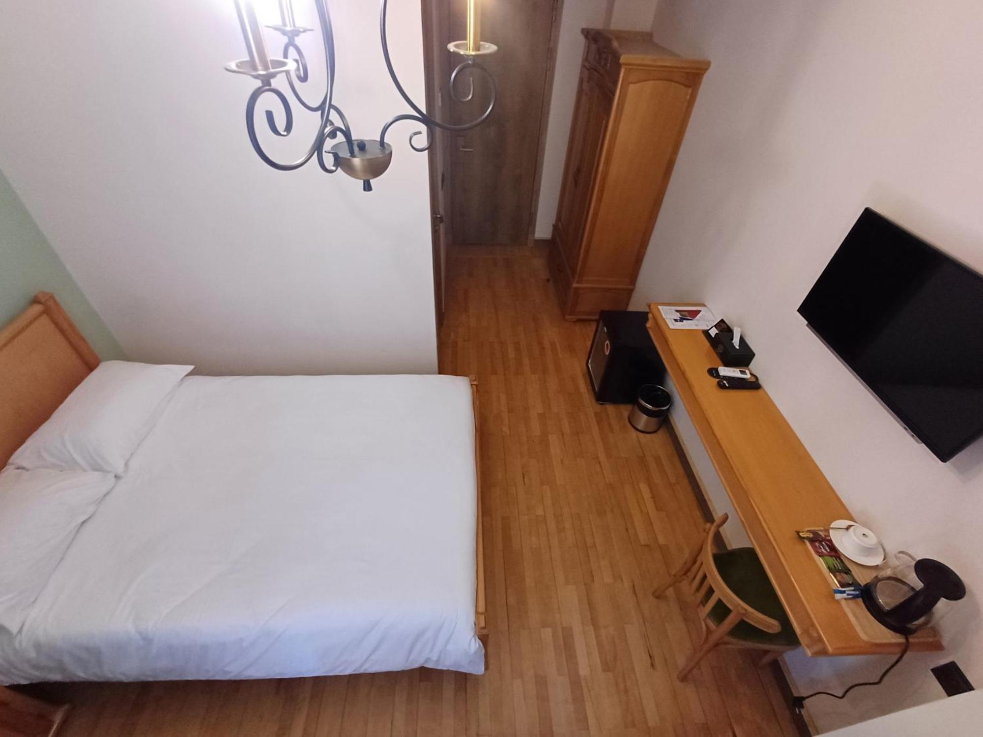 Old Avenue Hotel غيومري المظهر الخارجي الصورة