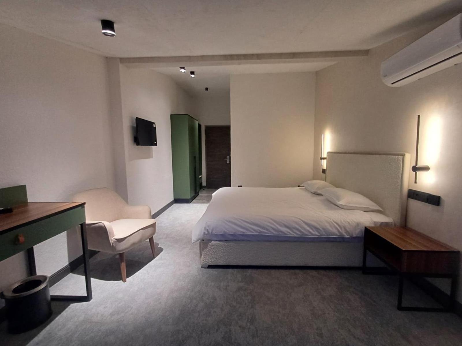 Old Avenue Hotel غيومري المظهر الخارجي الصورة