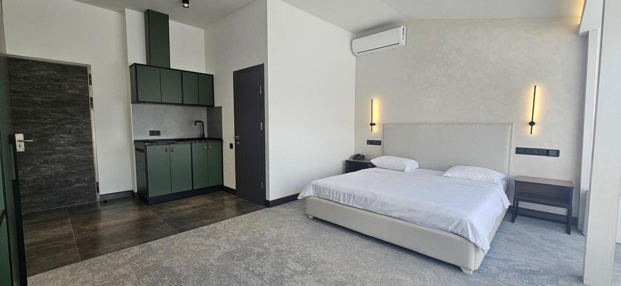 Old Avenue Hotel غيومري المظهر الخارجي الصورة